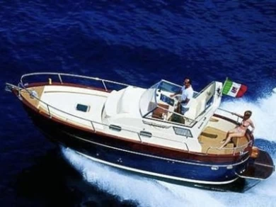 Motorboat for rent Salerne at the best price