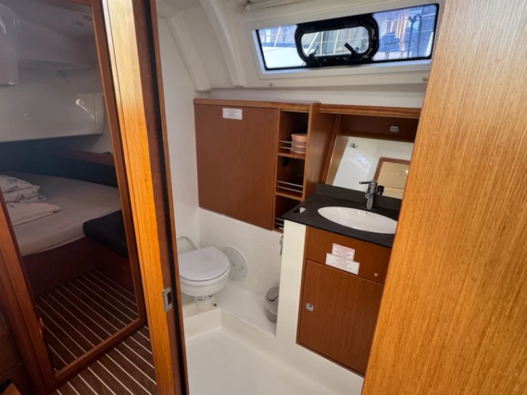 Location à Rogoznica - Bavaria Cruiser 41 sur SamBoat