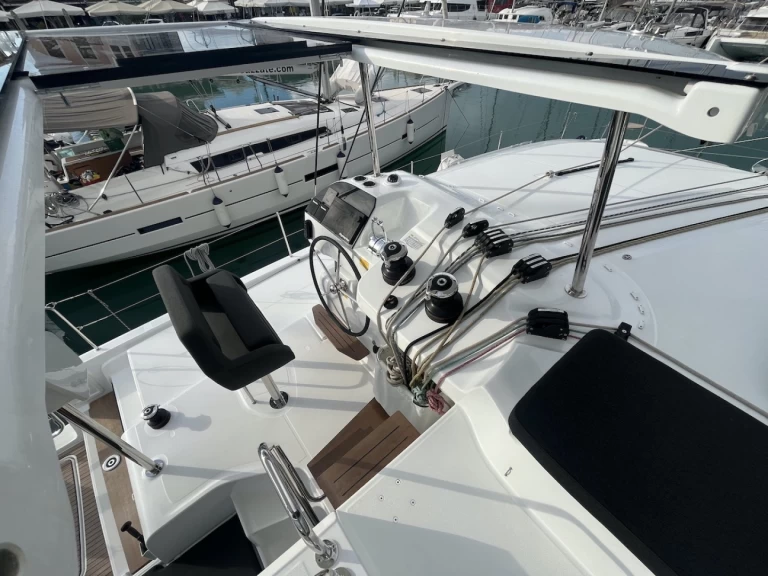 Location bateau Lefkáda pas cher Lagoon 43