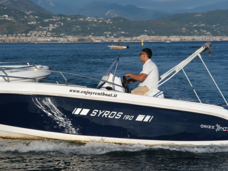 Location Bateau à moteur à Cetara - Orizzonti Syros 190