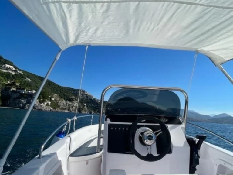 Location Bateau à moteur à Cetara - Orizzonti Syros 190