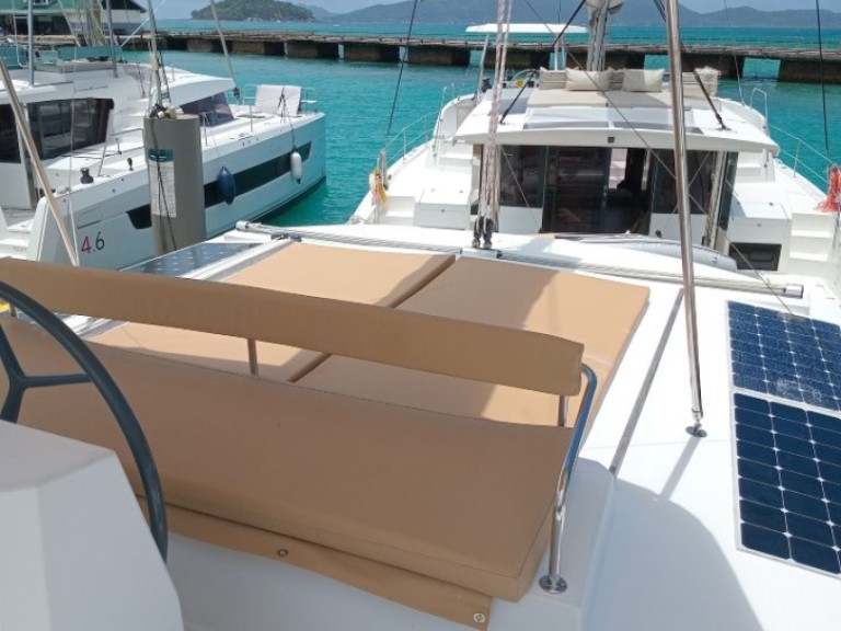 Location bateau Praslin Island pas cher Bali 4.5