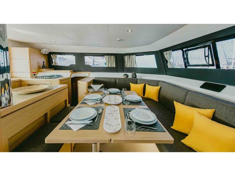 Location à Paros (Ile) - Dufour Dufour 48 sur SamBoat