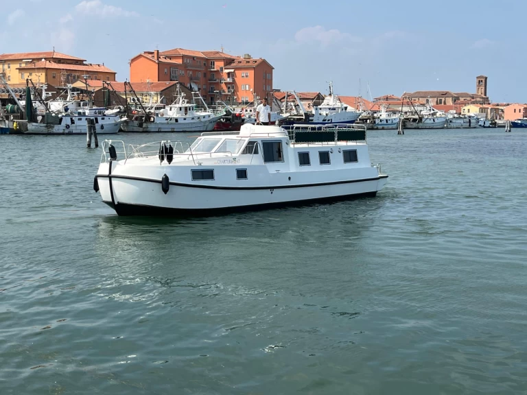 Péniche à louer à Chioggia au meilleur prix