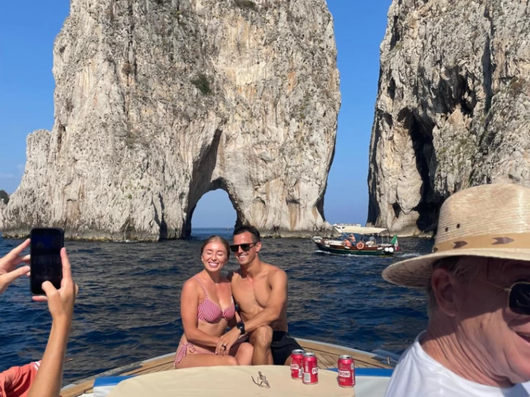 Location bateau Capri pas cher 38 sport