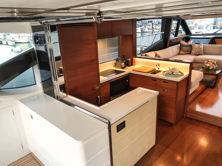 Location Yacht Princess, UK avec permis