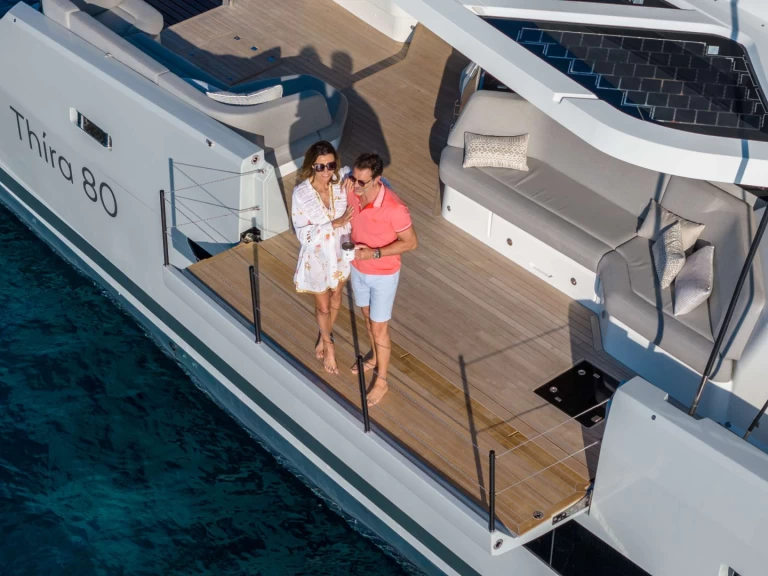 Location bateau Néa Péramos pas cher SERENISSIMA III