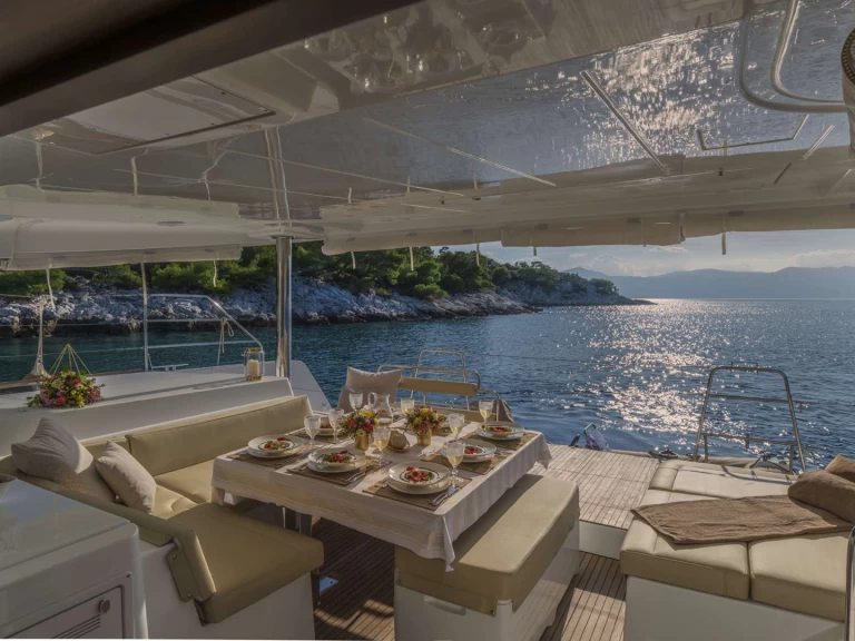 Louez un Lagoon FLO à Néa Péramos