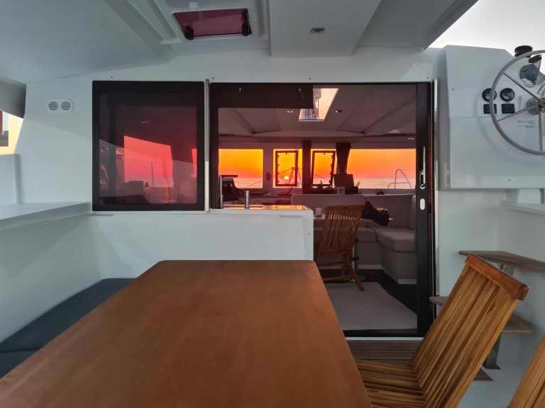 Location bateau Ligia pas cher Lucia 40