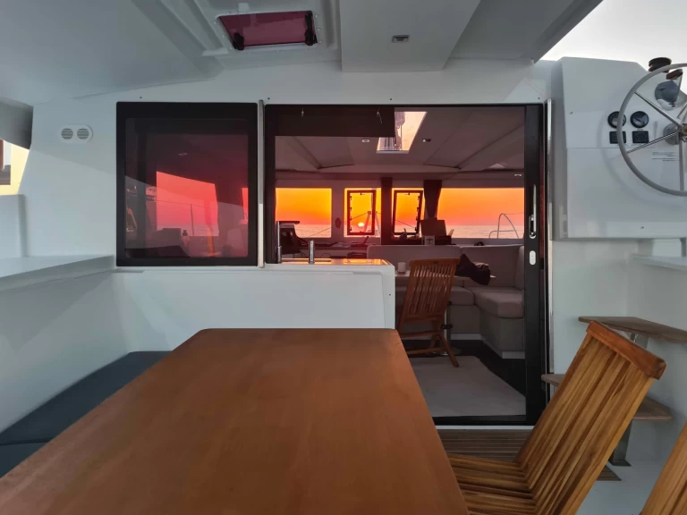 Location bateau Ligia pas cher Lucia 40