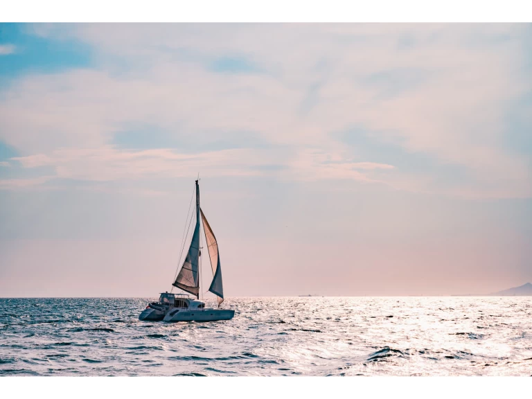 Lagoon Lagoon 380 a louer à Lávrio