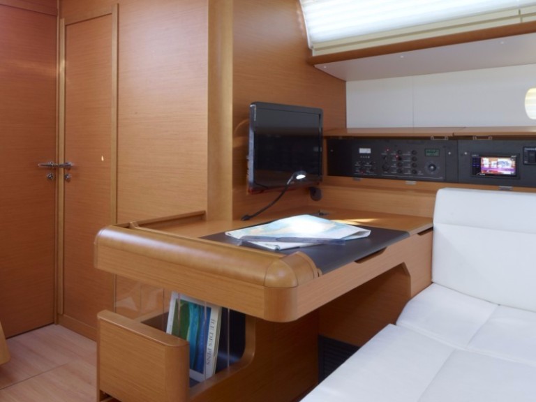 Location bateau Jeanneau Sun Odyssey 519 à Anse Marcel sur Samboat