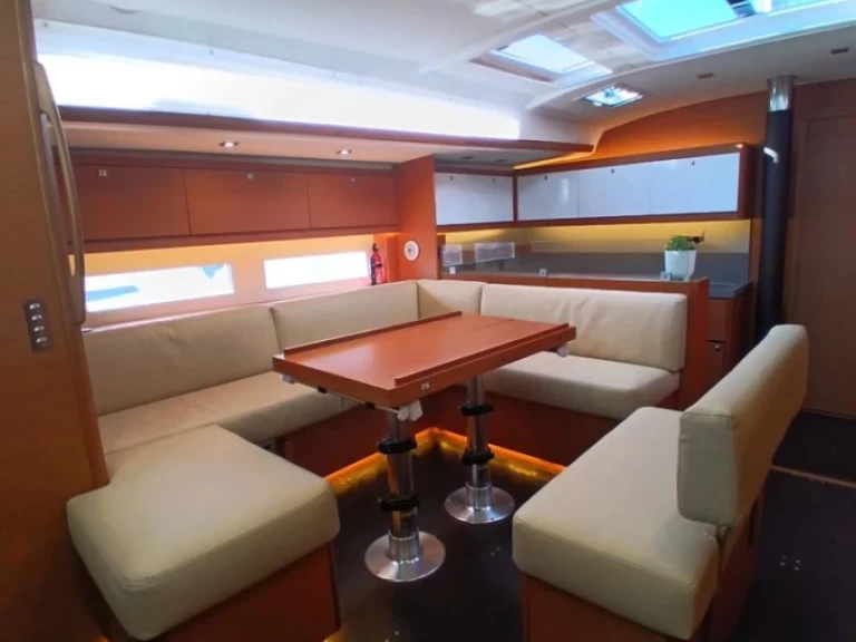 Location bateau Dufour Dufour 530 à Cagliari sur Samboat