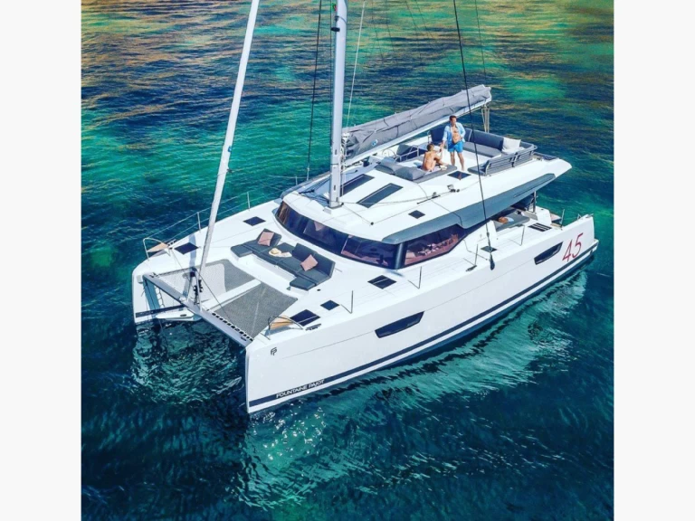 Location bateau Fountaine Pajot Elba 45 à Procida sur Samboat