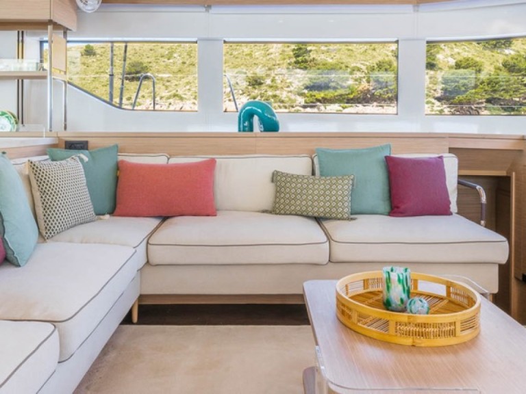 Location bateau Cugnana Verde pas cher Lagoon 60