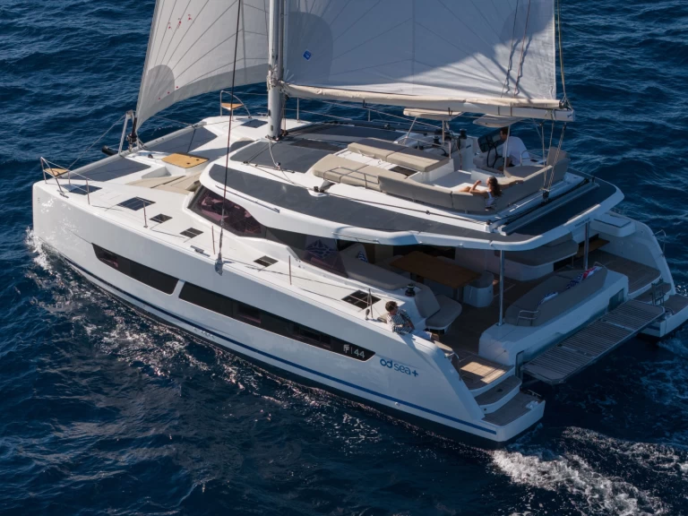 Location Catamaran Fountaine Pajot avec permis
