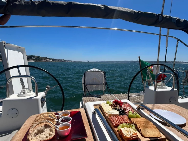 Louez un Dufour Dufour 460 Grand Large à Cascais