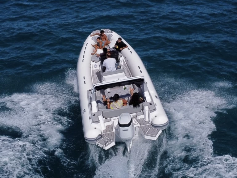 Louer Bateau à moteur avec ou sans skipper Tiger topline à Kolios