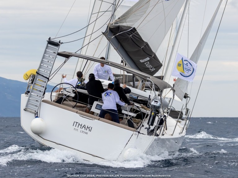 Location bateau Dufour Dufour 430 Grand Large à Préveza sur Samboat