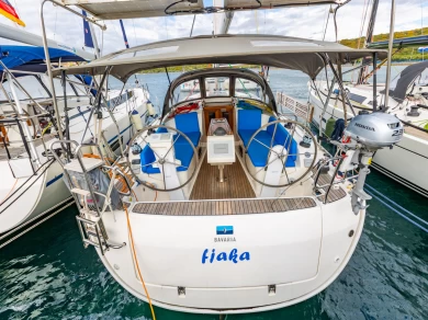 Charter a Bavaria Cruiser 37 in Punat on Samboat