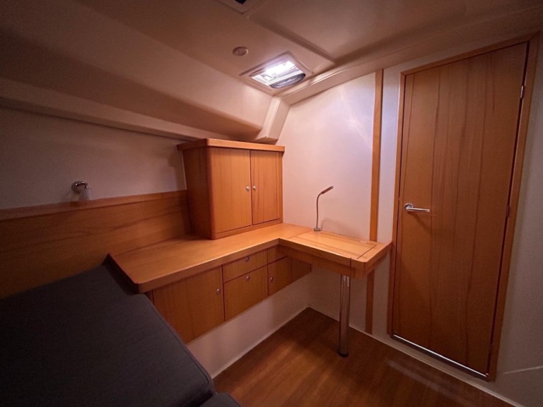 Voilier à louer à Seget Donji au meilleur prix