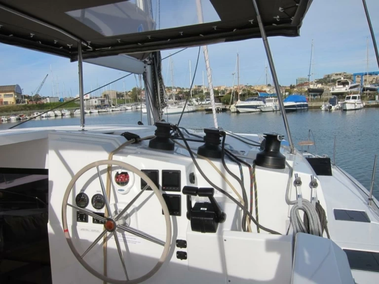 Location Catamaran à Punat - Fountaine Pajot Lucia 40