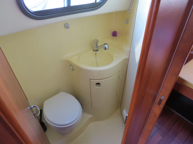 Location Péniche à Sablé-sur-Sarthe - Nicols Yacht Confort Groupe XL 8-12 p.