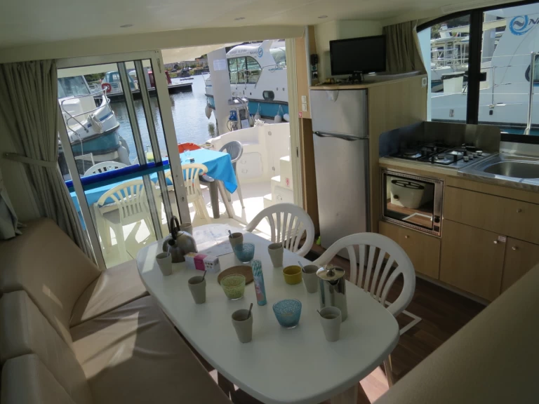 Péniche à louer à Grez-Neuville au meilleur prix