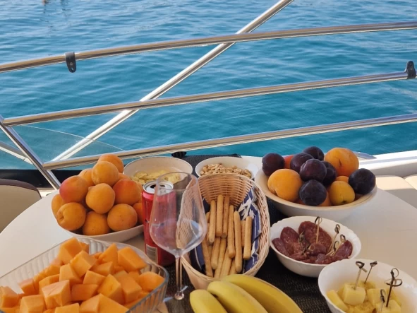 Bateau à moteur à louer à Poreč au meilleur prix