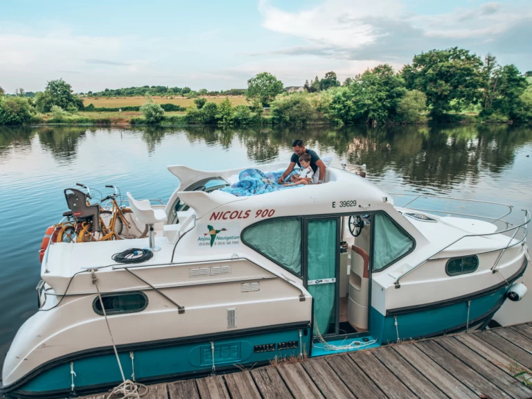 Location Péniche à Grez-Neuville - Nicols Yacht Confort Family 4-7 p.