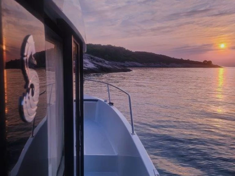 Location Bateau à moteur Bénéteau avec permis