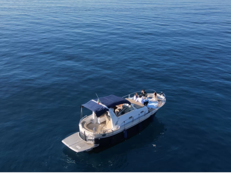 Location bateau Sorrento pas cher 9,5 cabin