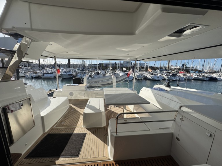 Location Catamaran Fountaine Pajot avec permis