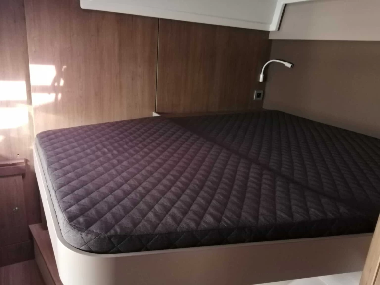 Location bateau Cagliari pas cher Bali Catspace Voile