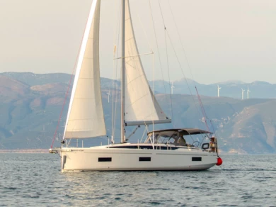 Bareboat Rental Sailboat Bavaria with a boat licence