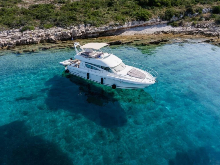 Location Bateau à moteur Jeanneau avec permis