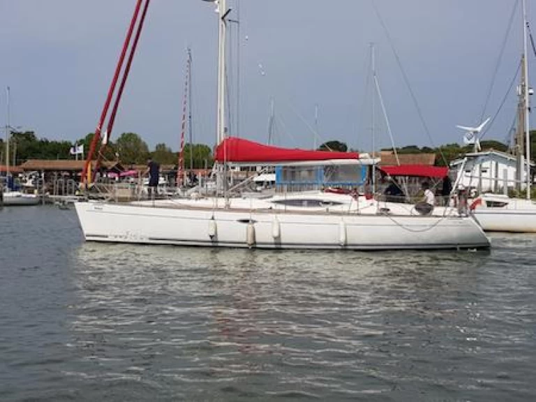 Louez un Alliaura-Marine FEELING 44 DI à Quiberon