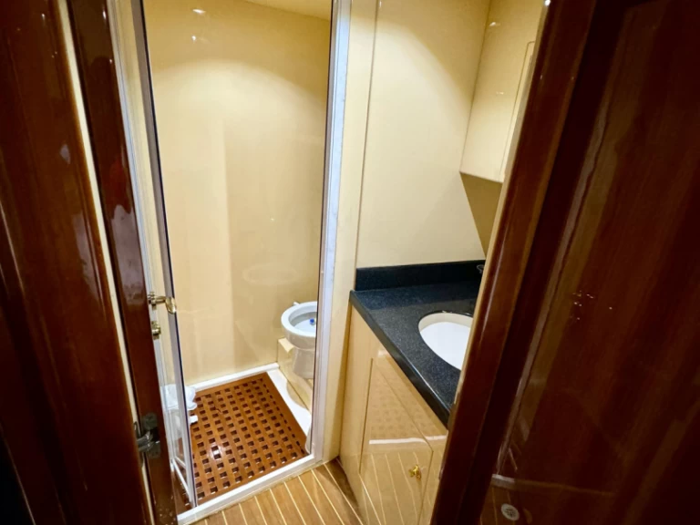 Location Bateau à moteur à Dubai Marina - Gulf Craft - Majesty Yachts 45