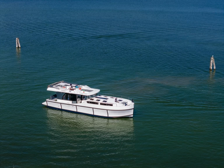 Delphia Poseidon 45 a louer à Casale sul Sile