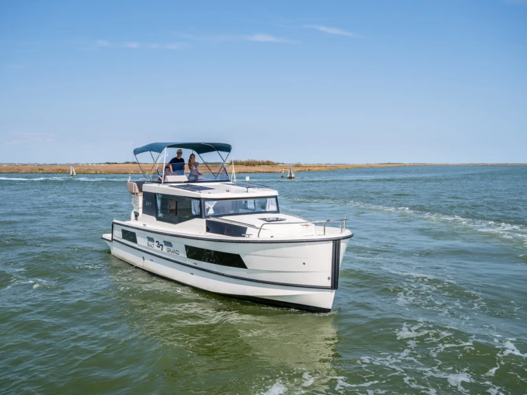 Location Péniche Balt-Yacht avec permis