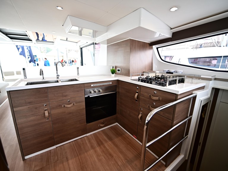 Catamaran à louer à Furnari au meilleur prix