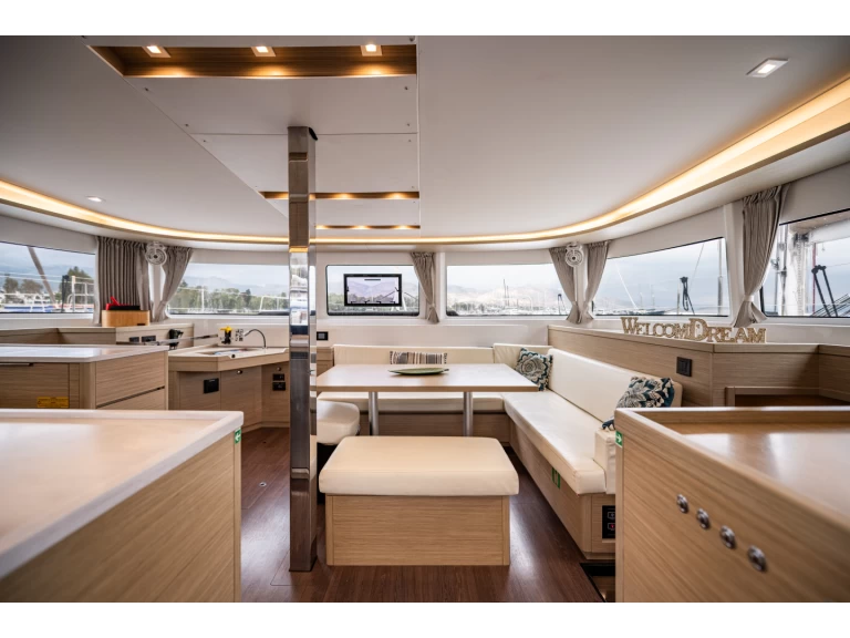 Location bateau Lefkáda pas cher Lagoon 46