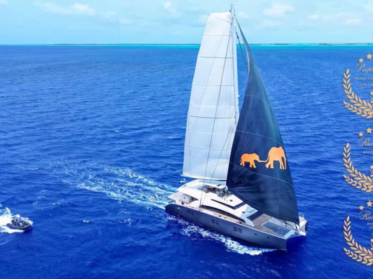 Location bateau Caraïbes pas cher LITTLE GIANT