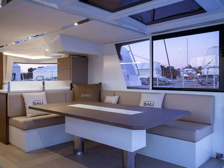 Location Yacht à Toúrlos - Catana KOS 48.1