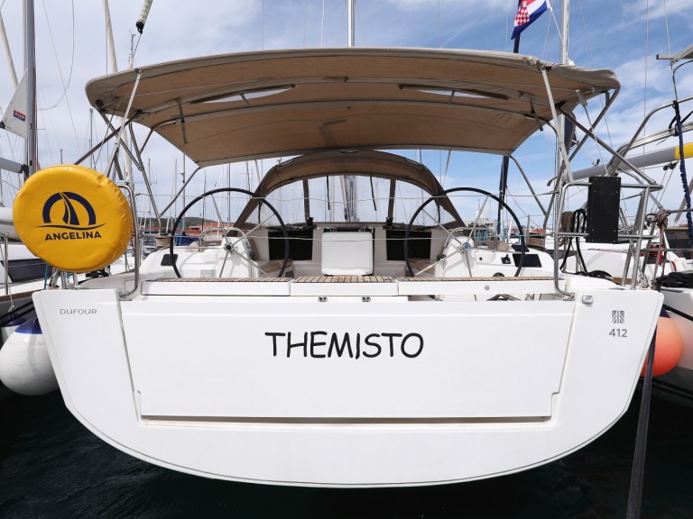 Louez un Dufour Dufour 412 Grand Large à Trogir