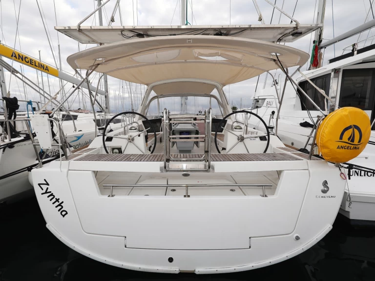 Louez un Bénéteau Oceanis 41 à Sveti Filip i Jakov