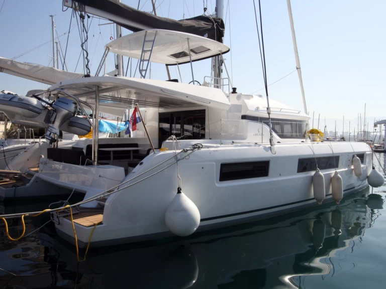 Location Catamaran Lagoon avec permis