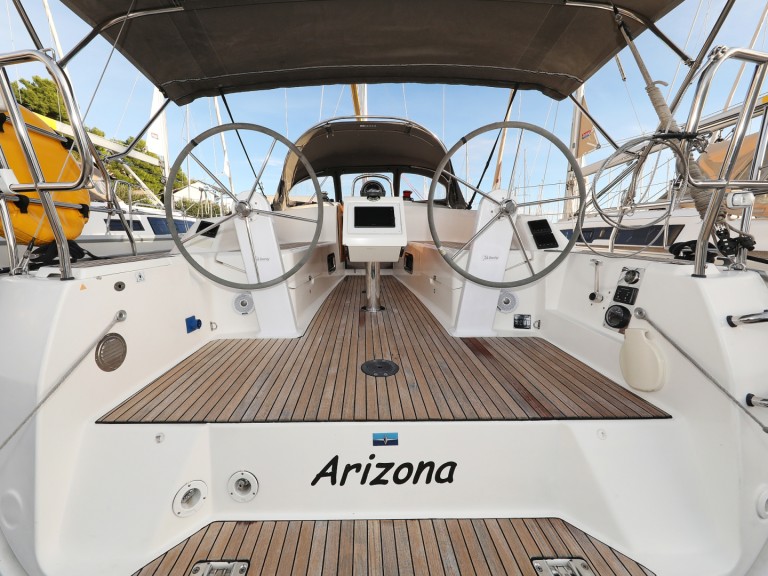 Louez un Bavaria Cruiser 34 à Sibenik