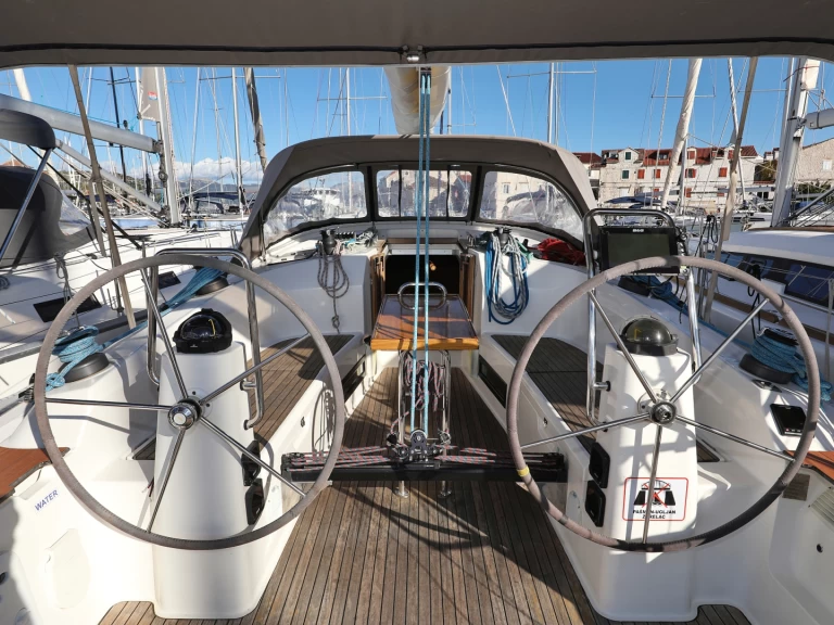 Location bateau Primošten pas cher Cruiser 40 S