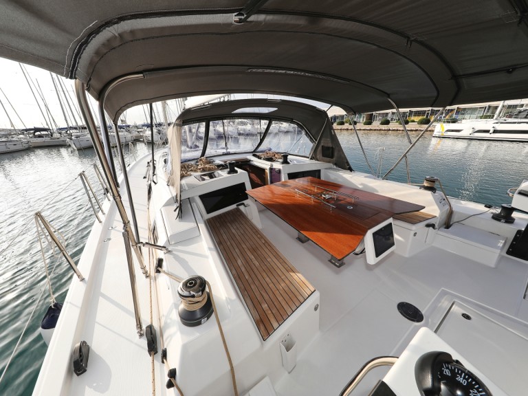 Location à Sveti Filip i Jakov - Dufour Dufour 470 sur SamBoat